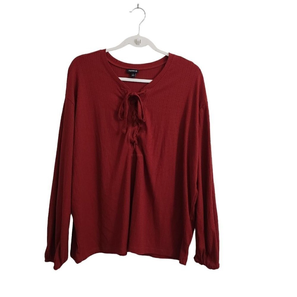 Torrid Blouse Womens 1X Red Lace Up Jersey Top Boho Stretch Long Sleeve‎